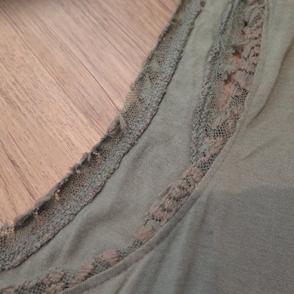 Banana Republic Heritage Olive Green Lace Tank Top - Picture 5 of 6